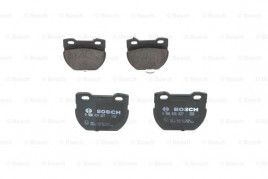 Комплект тормозных колодок BOSCH 0986424827
