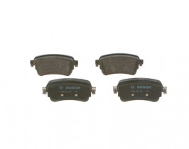 Комплект тормозных колодок BOSCH 0986424437