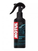 Очиститель и восстановитель для виниловых сидений MOTUL Perfect Seat E4,250мл 102999